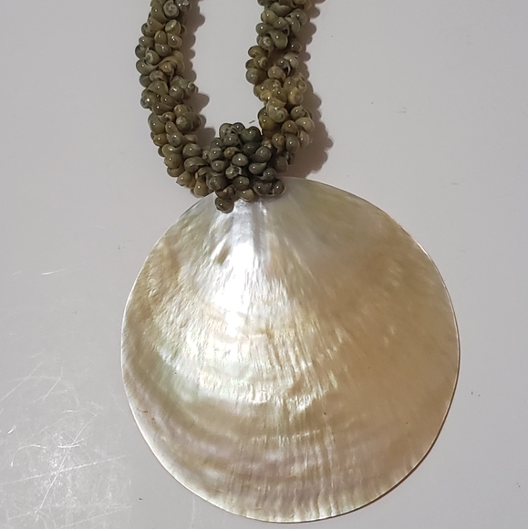 Shell Necklace - Picture 2 of 5